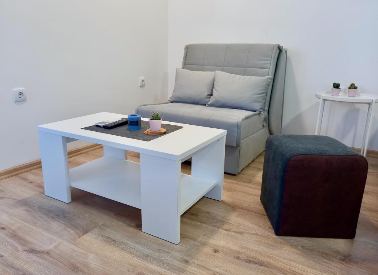 Apartmani Loric วิเชกราด ภายนอก รูปภาพ