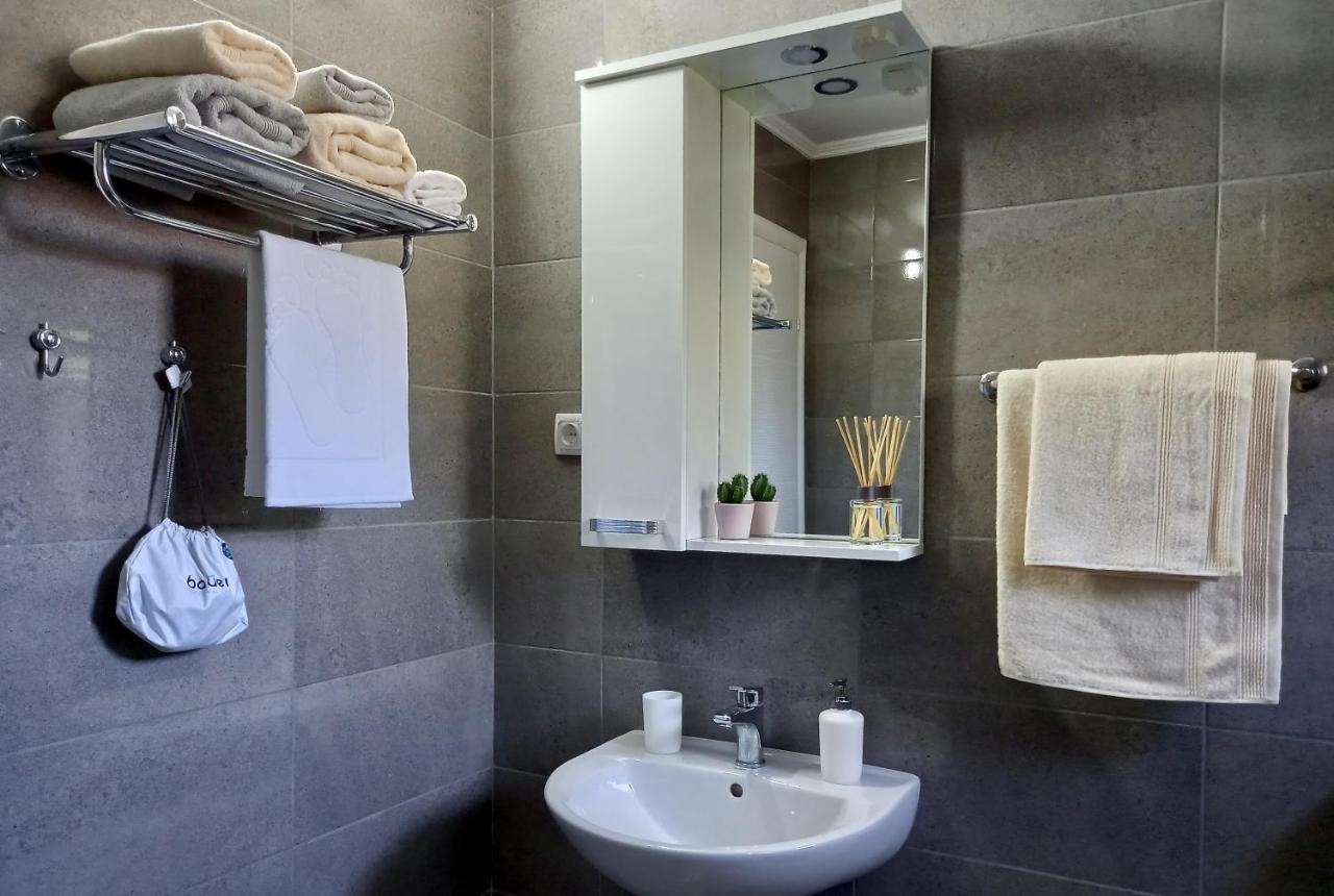 Apartmani Loric วิเชกราด ภายนอก รูปภาพ